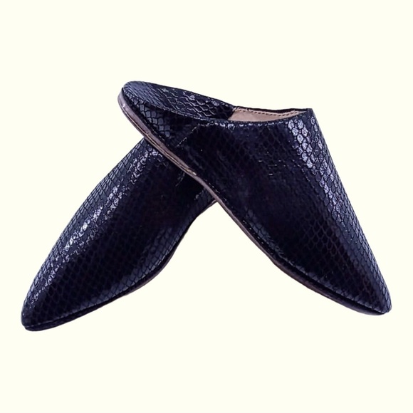 𝅺new Moroccan Black Snakeskin and Leather Babouche Slip On Mule Flats Size 37/ 7 - Picture 1 of 7